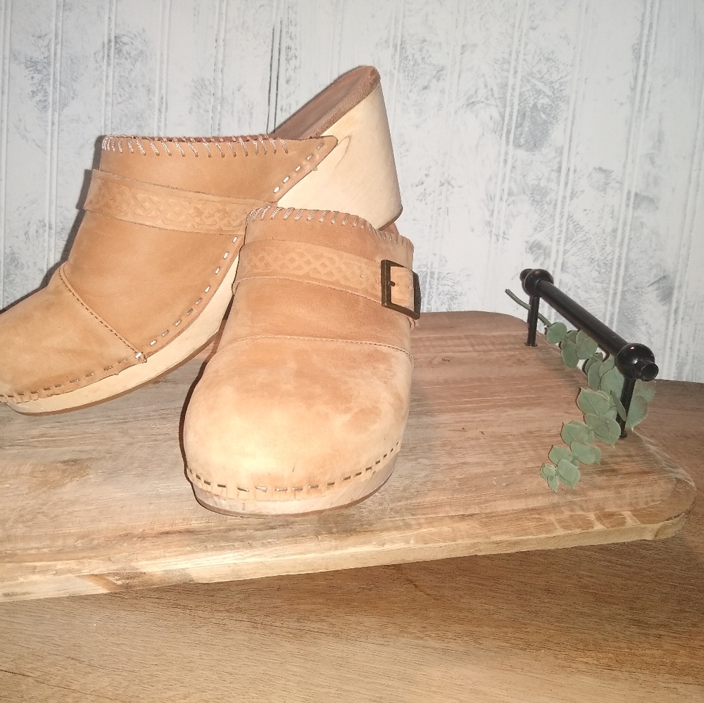 Tom's leather clogs - Picture 3 of 3